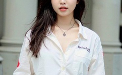 女性乳液开襟狂飙